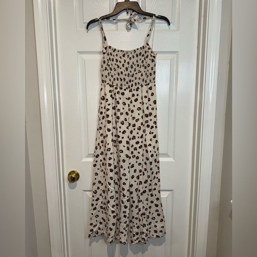 Fantastic Fawn Cream and Black Sleeveless Sundress. Size M